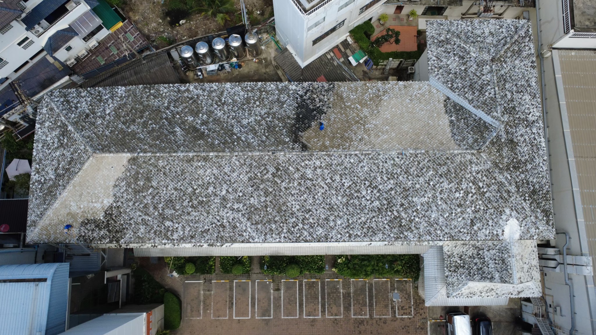 LINE_ALBUM_2 พ่นสีหลังคาสะท้อนความร้อน_251016_7_0.jpg